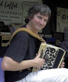 Bernard Loffet, accordéon diatonique et chant à danser